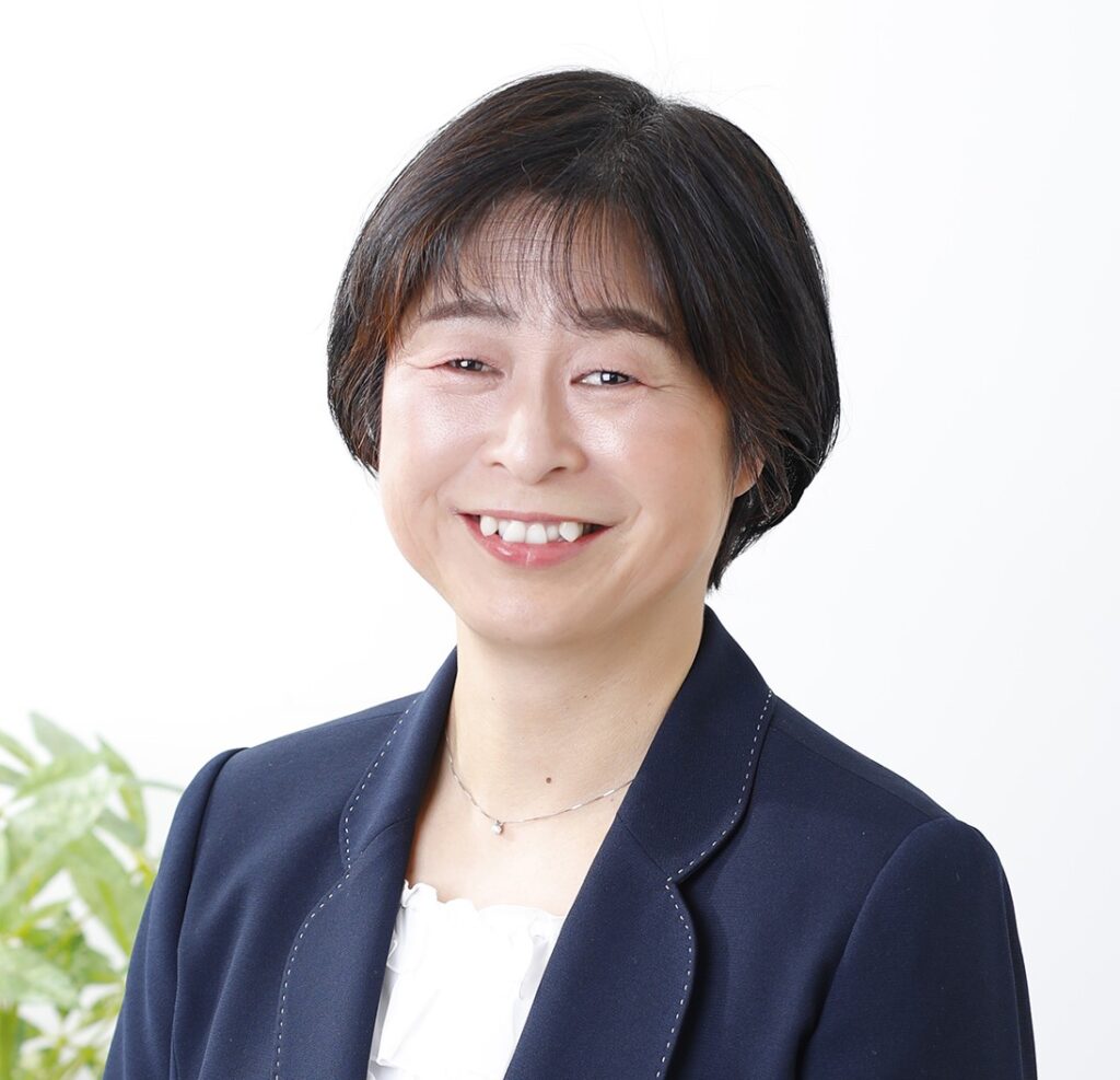 八木 明恵